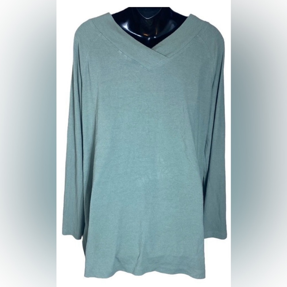 🌱Soft Surroundings Double V-Neck,  Tea Green, Long Sleeve Ribbed Top. Size XL - Picture 2 of 6